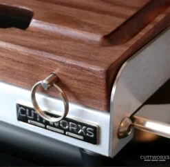 Cuttworxs Notenhouten Snijplank XL Met Sap Geul En Geïntegreerde Opvangbak 8 Cuttworxs Notenhouten Snijplank XL Met Sap Geul En Geïntegreerde Opvangbak -Big Green Egg Winkel cuttworxs notenhouten snijplank xl met sap geul en 2