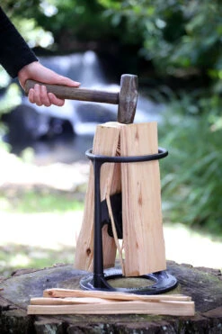 Kindling Cracker Houtklover / Houtsplijter -Big Green Egg Winkel kindling cracker houtklover houtsplijter 1