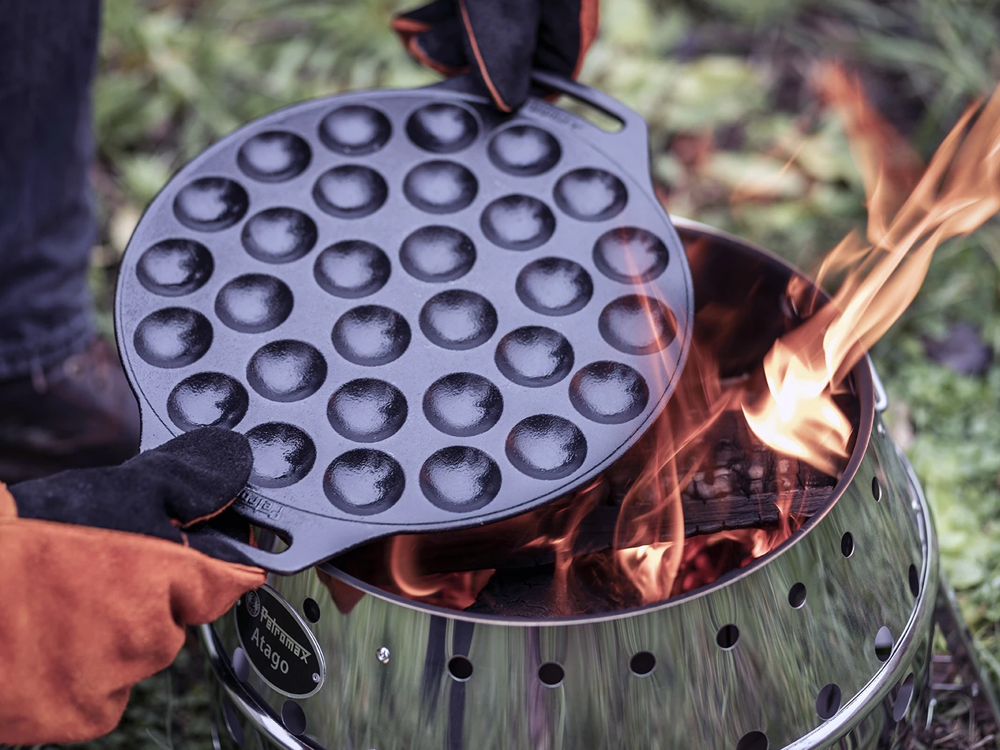 Petromax Gietijzeren Poffertjes Pan 5 Petromax Gietijzeren Poffertjes Pan - Afbeelding 3